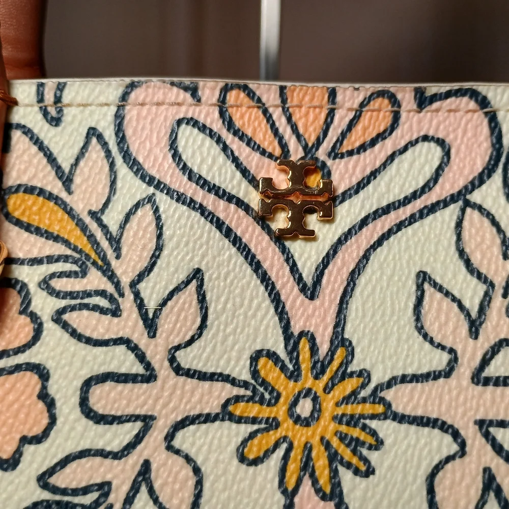 Tory Burch Small Kensington Zipper Tote